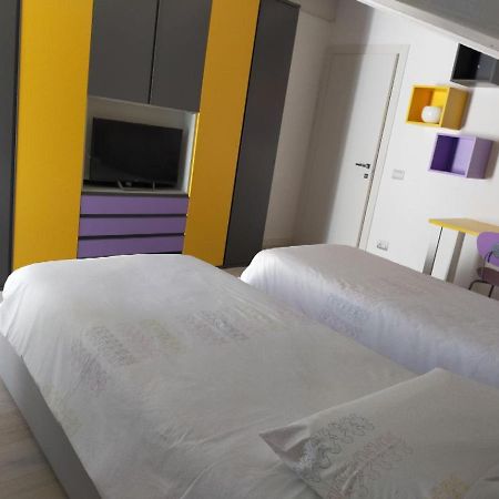 Sweet Dream Deluxe Apartment Сирмионе Экстерьер фото