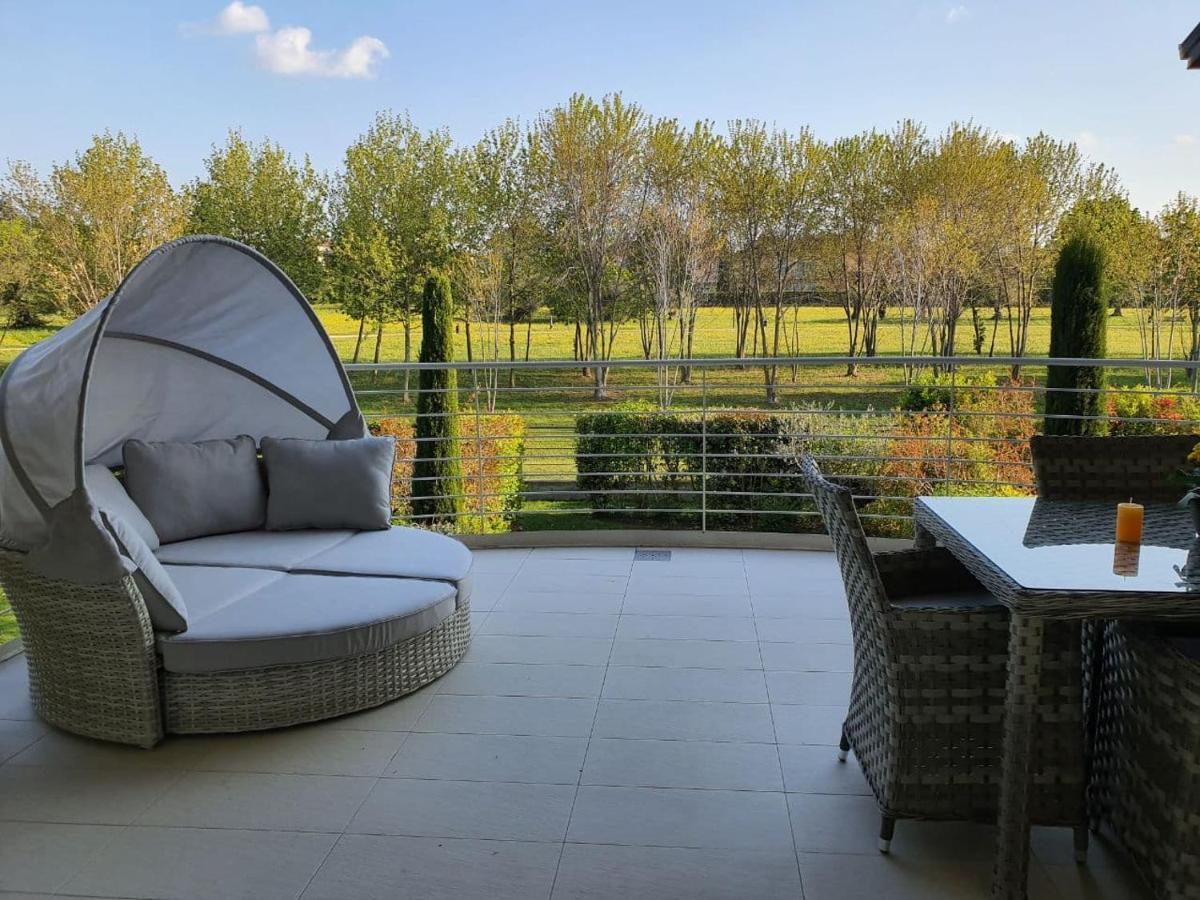 Sweet Dream Deluxe Apartment Сирмионе Экстерьер фото