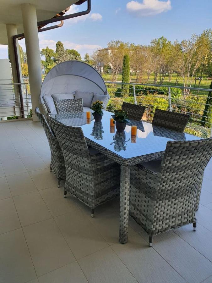 Sweet Dream Deluxe Apartment Сирмионе Экстерьер фото
