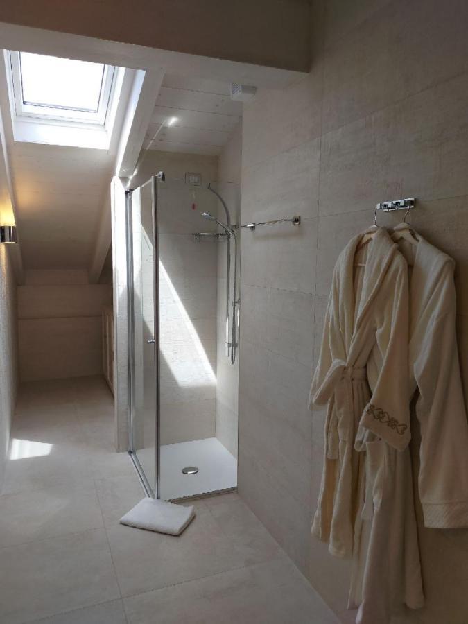 Sweet Dream Deluxe Apartment Сирмионе Экстерьер фото